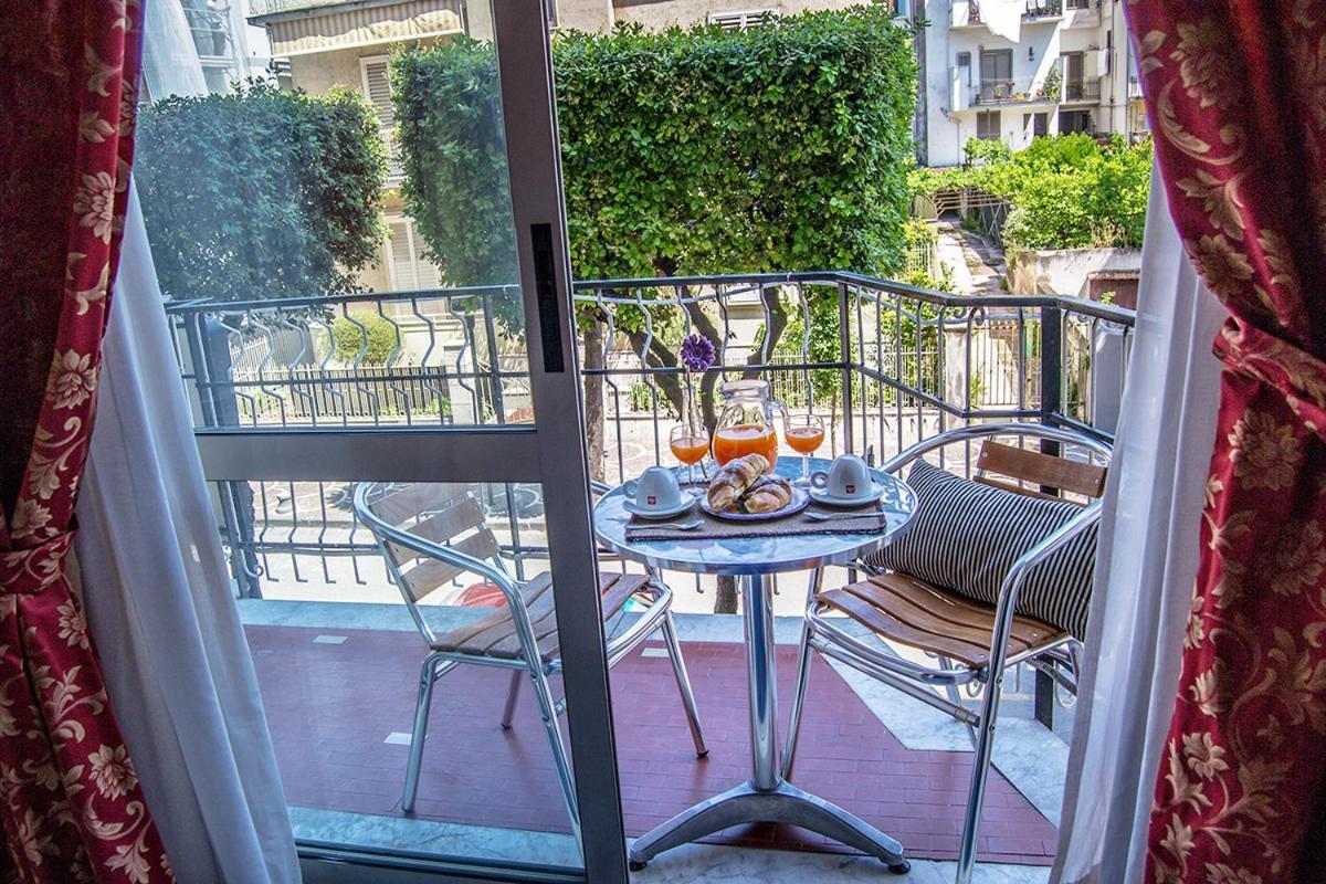 Hotel Piccolo Sogno Помпей Стая снимка