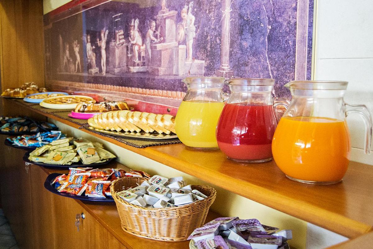 Hotel Piccolo Sogno Помпей Екстериор снимка