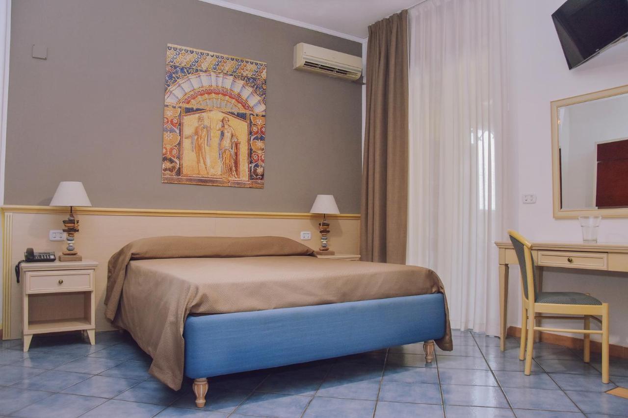 Hotel Piccolo Sogno Помпей Екстериор снимка