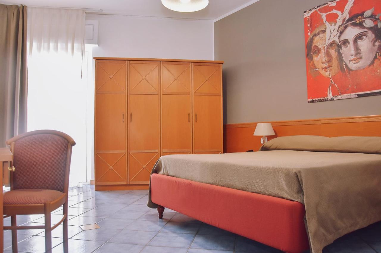 Hotel Piccolo Sogno Помпей Екстериор снимка