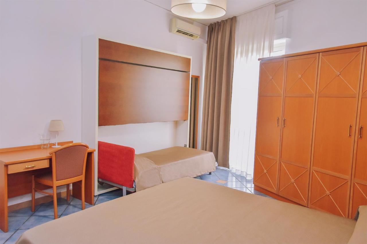 Hotel Piccolo Sogno Помпей Екстериор снимка