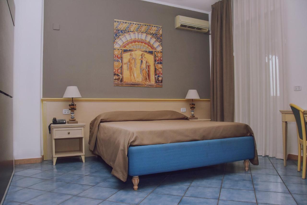 Hotel Piccolo Sogno Помпей Екстериор снимка