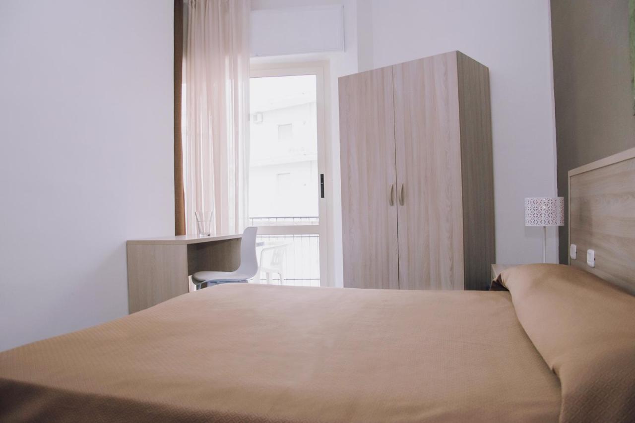 Hotel Piccolo Sogno Помпей Екстериор снимка