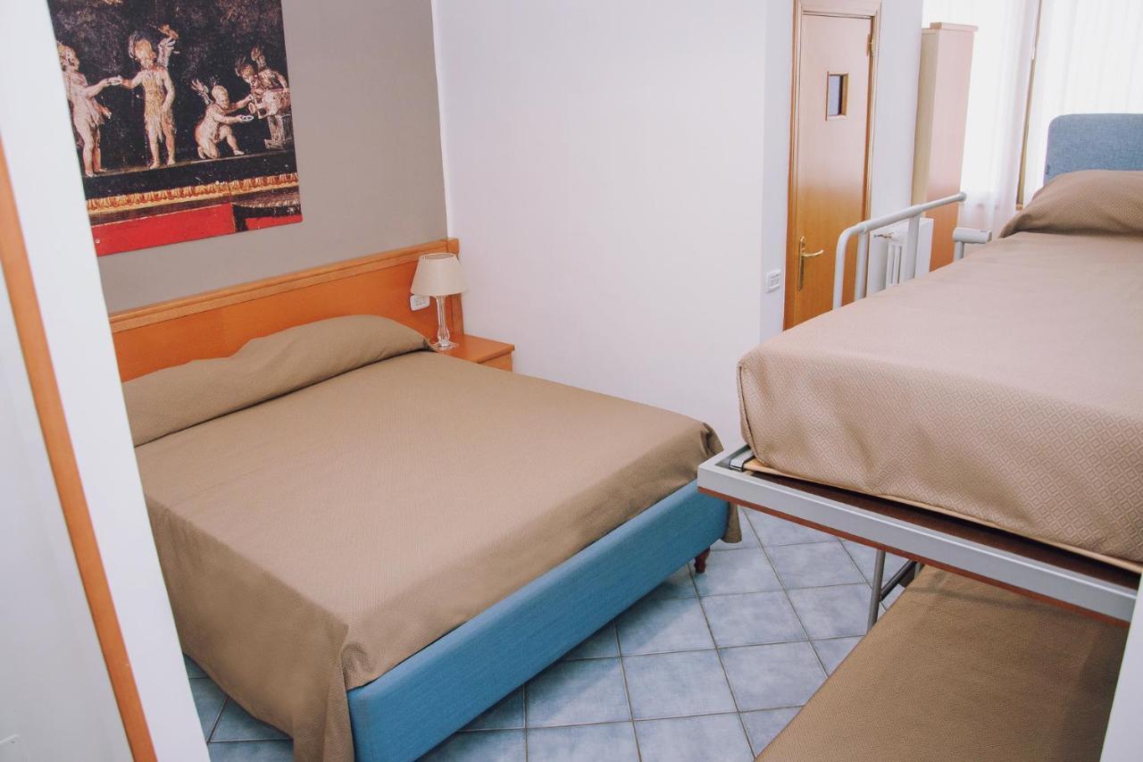 Hotel Piccolo Sogno Помпей Екстериор снимка