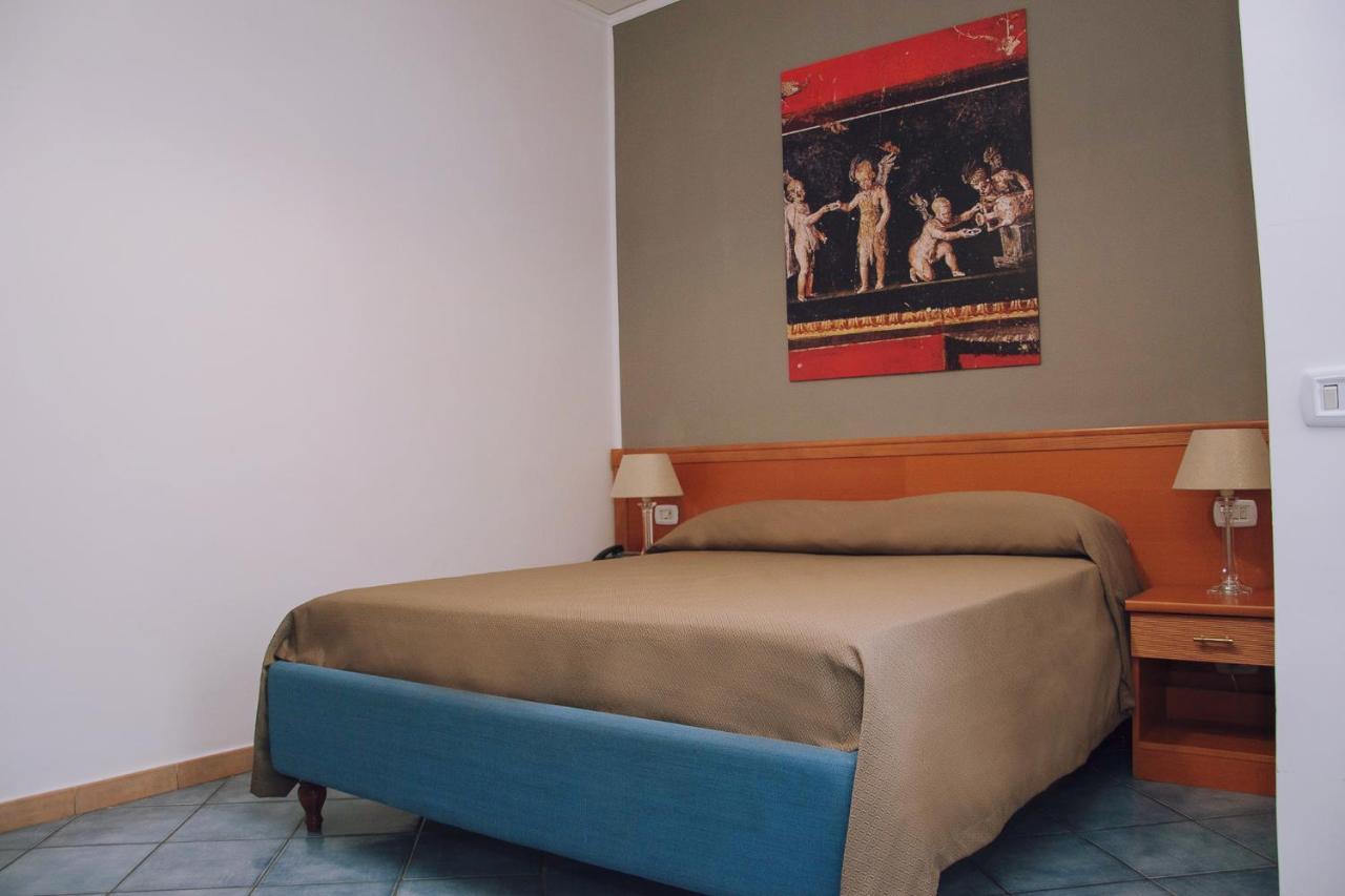 Hotel Piccolo Sogno Помпей Екстериор снимка